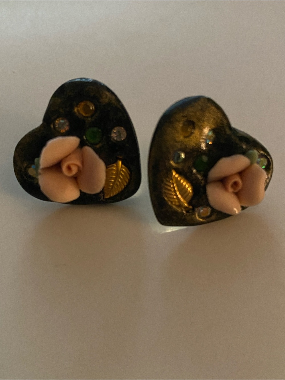 Vintage HEART ❤️ earrings with rose accents!